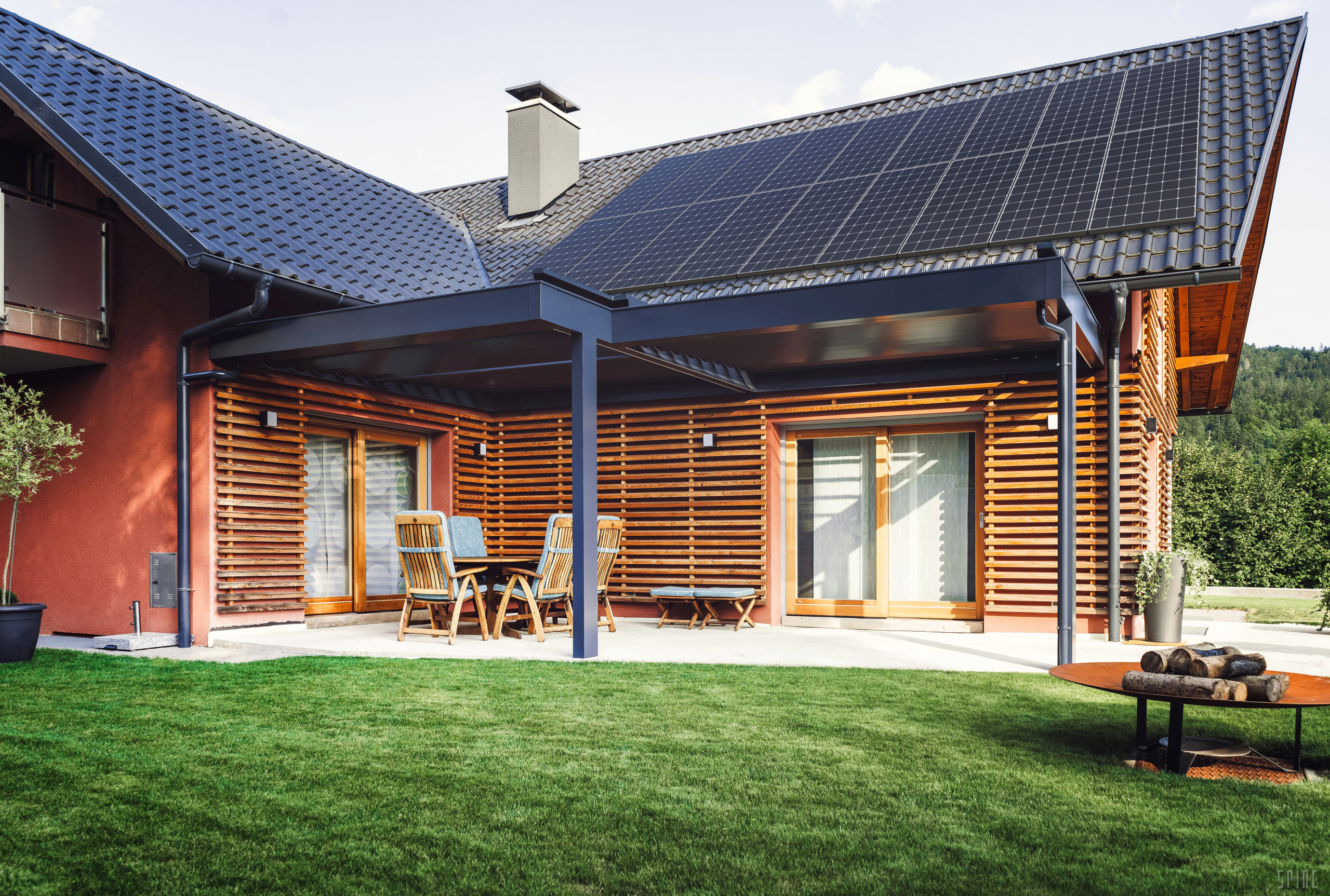 Modern Villa With SunPower Panels